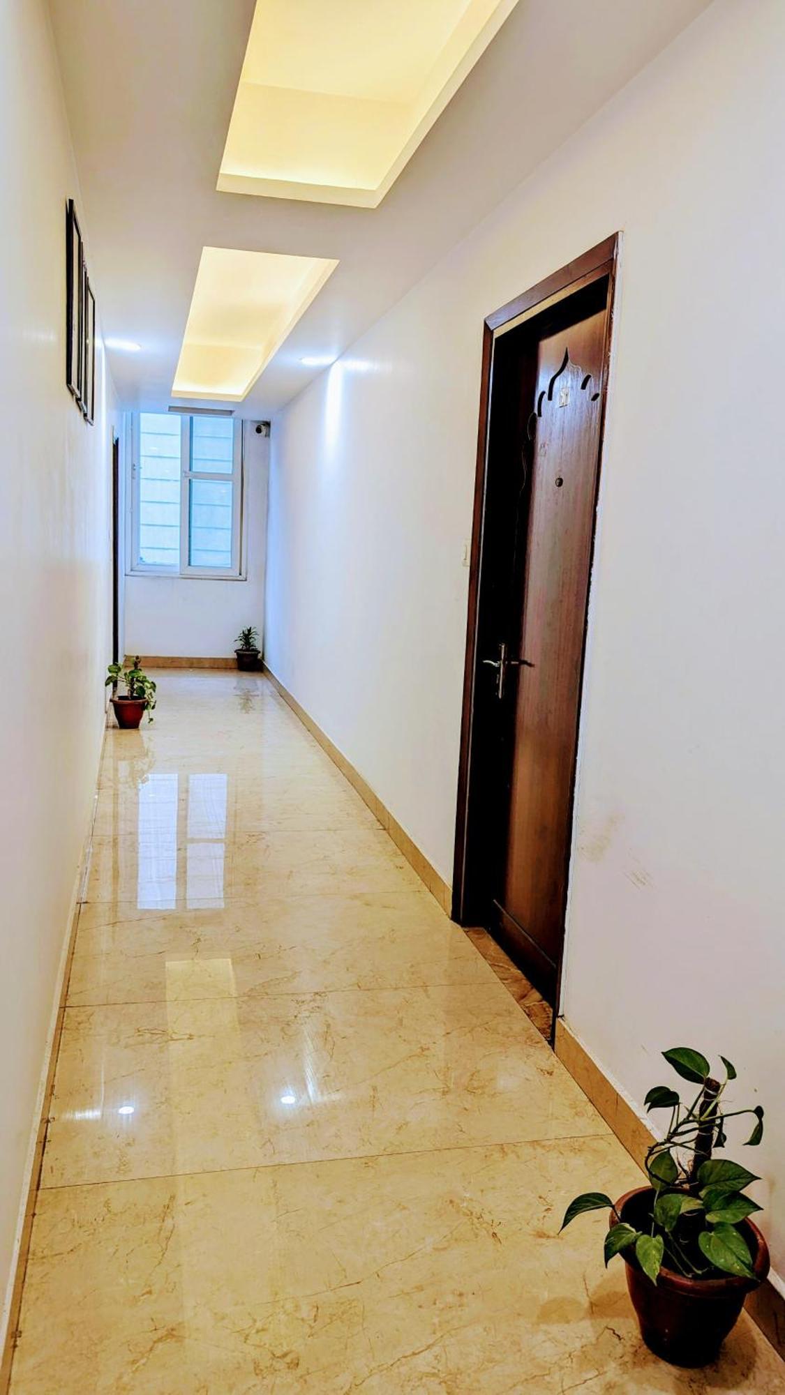 Hotel Moon Taj Near Yashobhoomi Convention Centre Delhi  Exterior photo